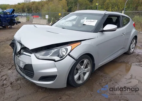 2013 Hyundai Veloster Base W/Black z USA, uszkodzony, nr VIN KMHTC6AD8DU096527